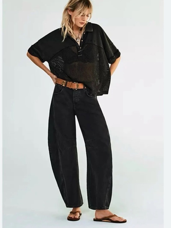 Free People Denim - FREE PEOPLE WE THE FREE GOOD LUCK MID RISE BARREL JEAN - SOUNDWAVE 7503 
size 29